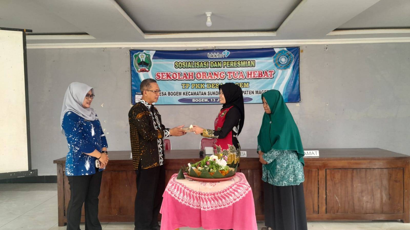 SEKOLAH ORANG TUA HEBAT ( SOTH ) 